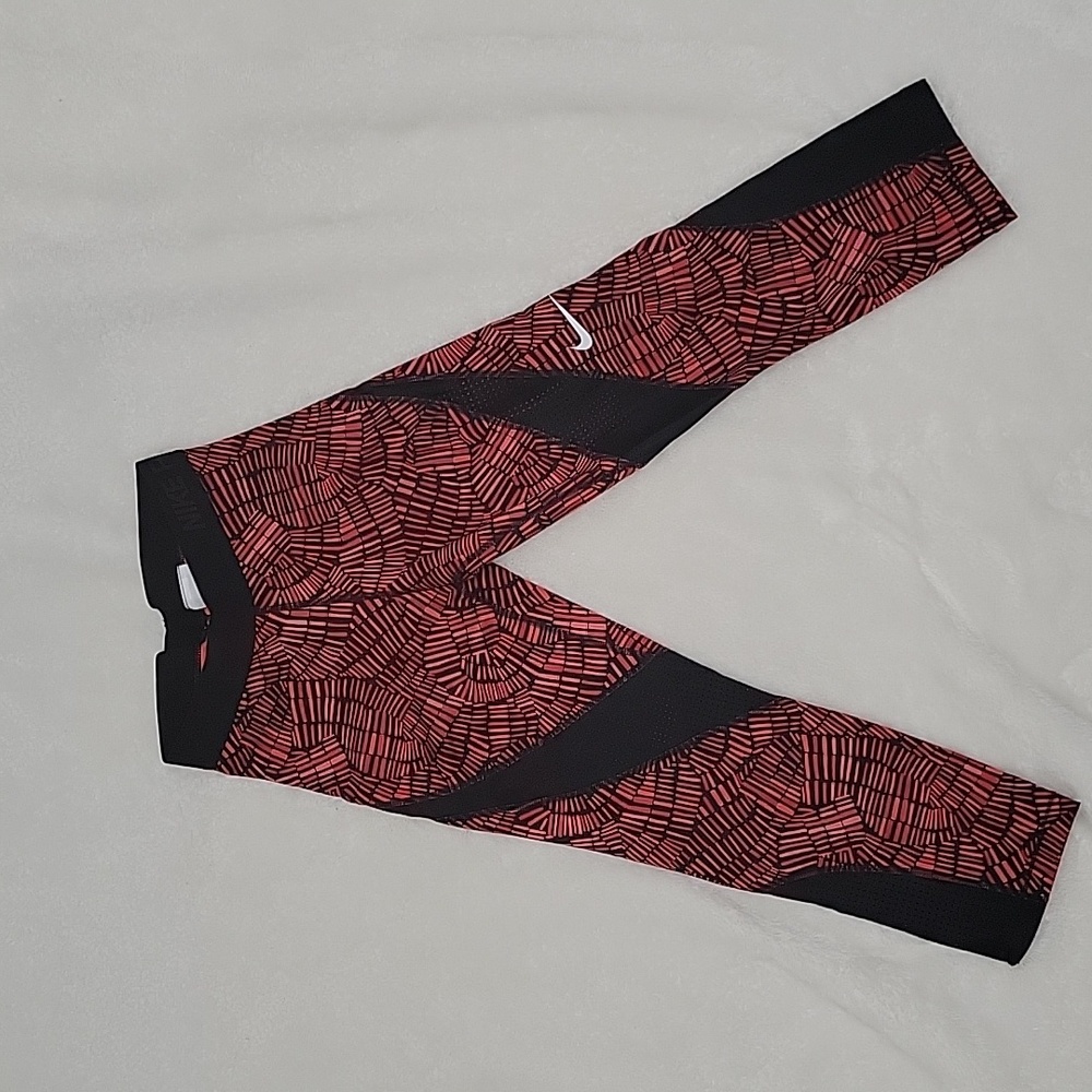 Nike - Cropped Length Leggings - Size Small
